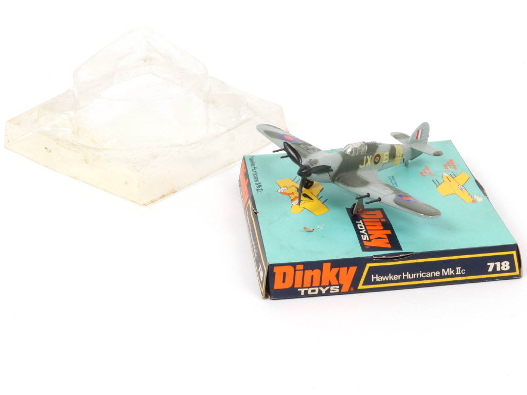 Lot 147 - DINKY TOYS (GB) (1)