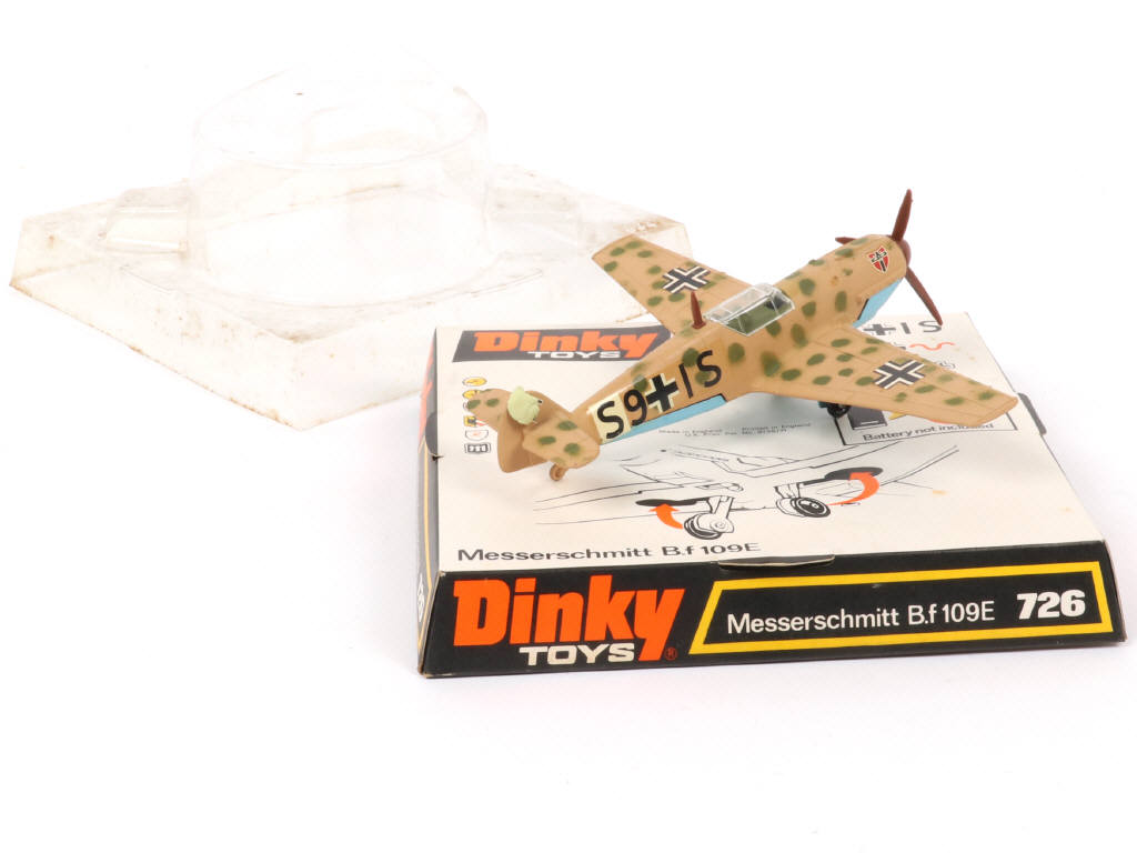 Lot 152 - DINKY TOYS (GB) (1)