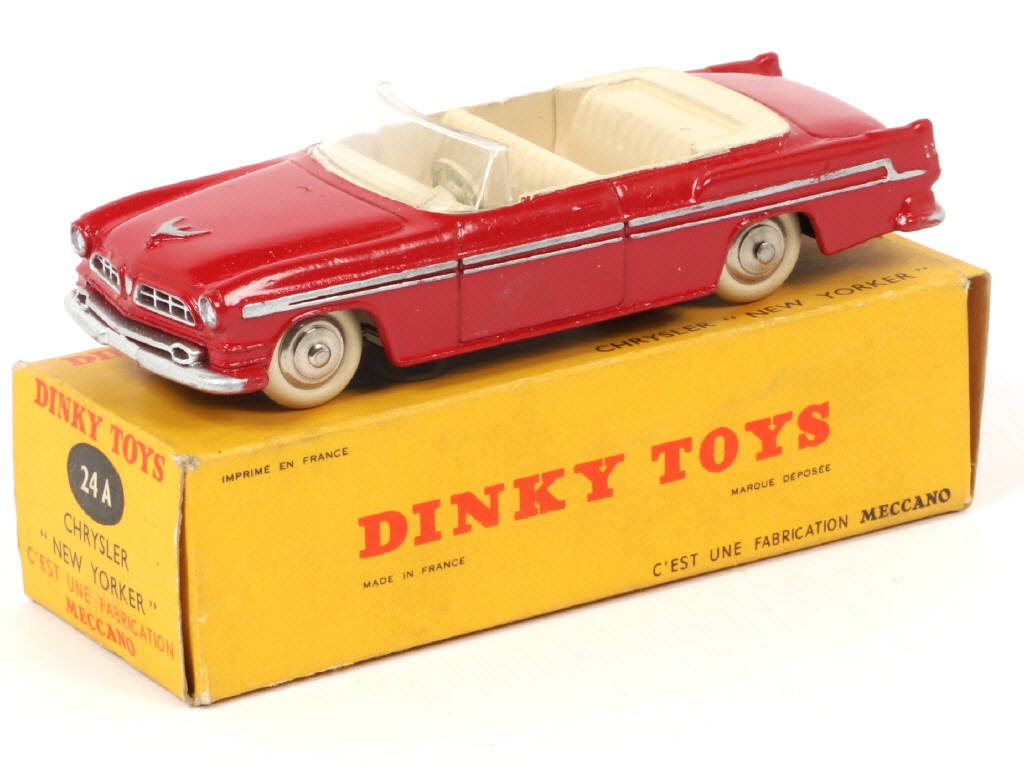 Lot 128 - DINKY TOYS (FRANCE) (1)