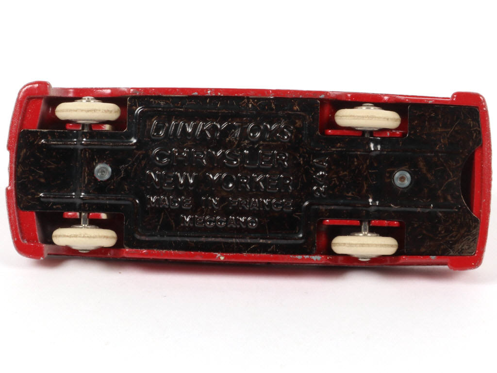 Lot 128 - DINKY TOYS (FRANCE) (1)