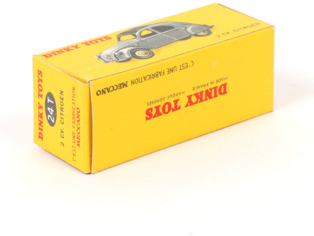 Lot 124 - DINKY TOYS (FRANCE) (1)