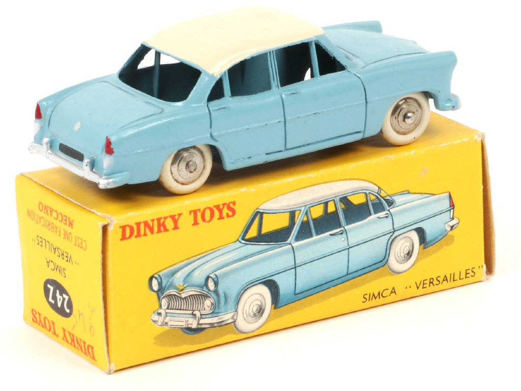 Lot 153 - DINKY TOYS (FRANCE) (1)