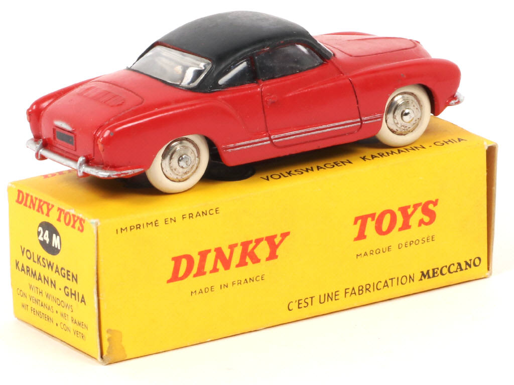 Lot 137 - DINKY TOYS (FRANCE) (1)