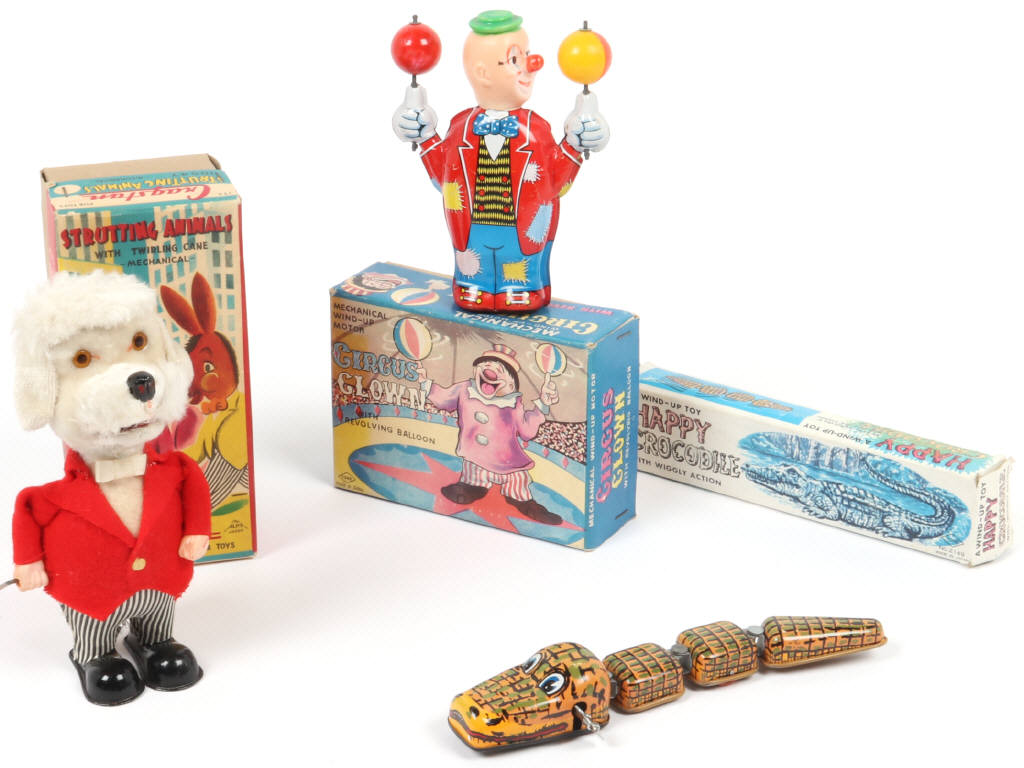 Lot 31 - DIVERS (JAPON) (3)