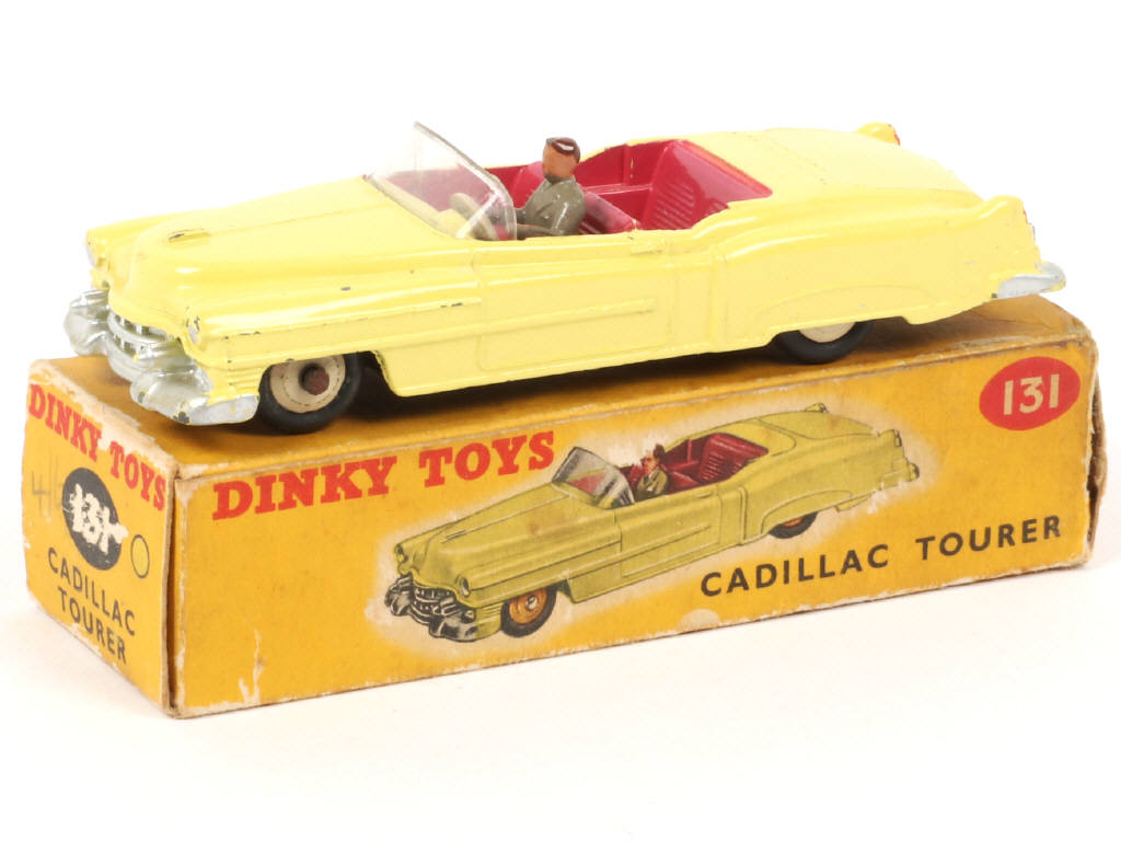 Lot 62 - DINKY TOYS (GB) (1)