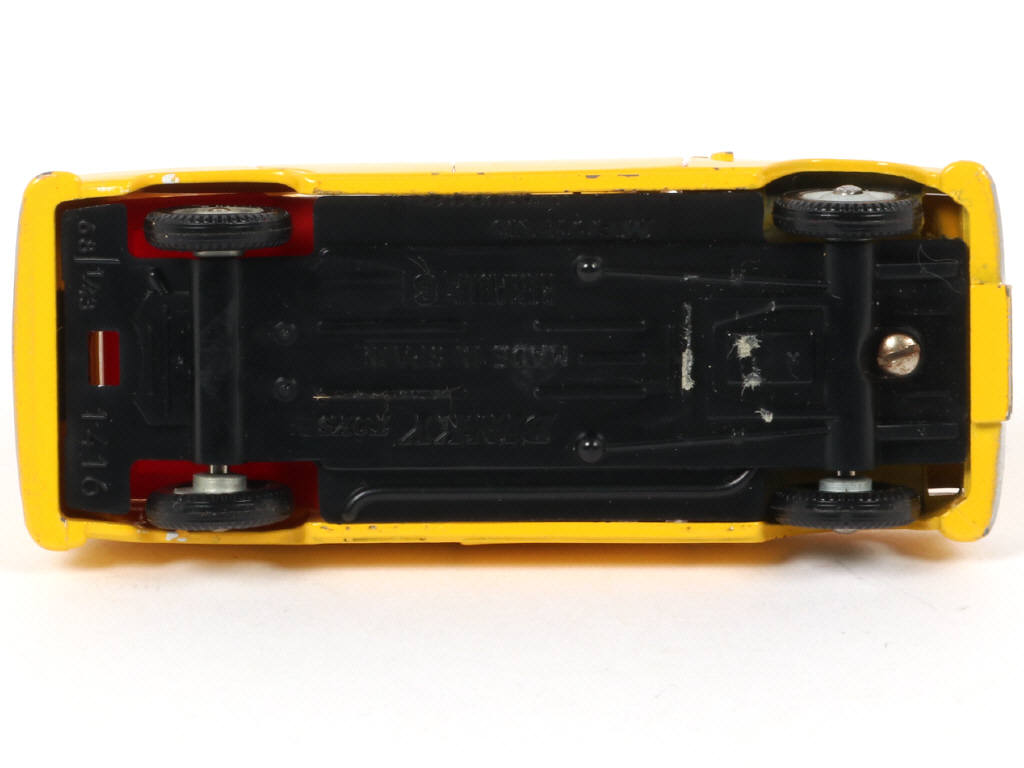 Lot 208 - DINKY TOYS (FRANCE) (1)