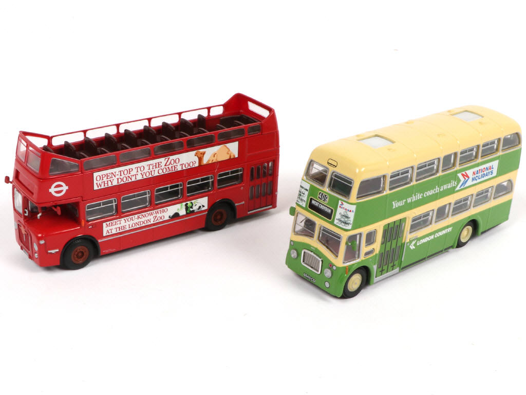 Lot 83 - DIVERS (31)