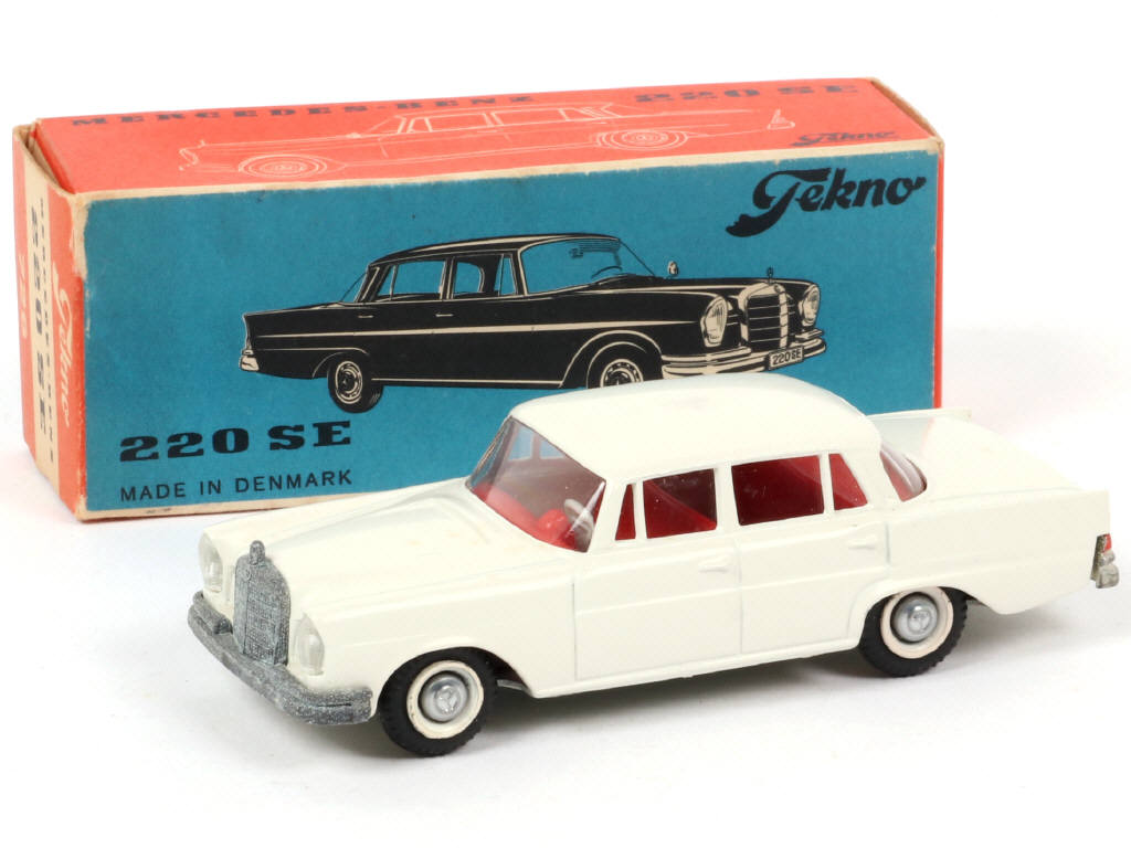 Lot 95 - TEKNO (DANEMARK) (1)