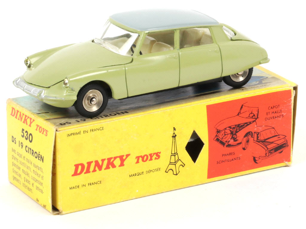 Lot 364 - DINKY TOYS (FRANCE) (1)
