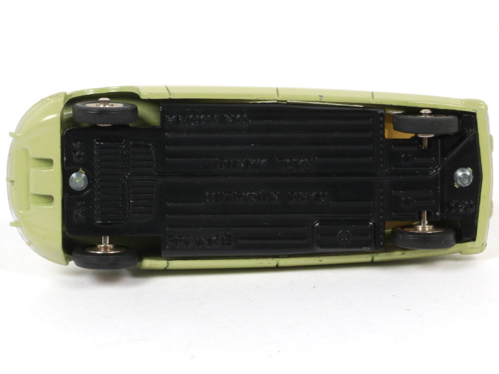 Lot 364 - DINKY TOYS (FRANCE) (1)