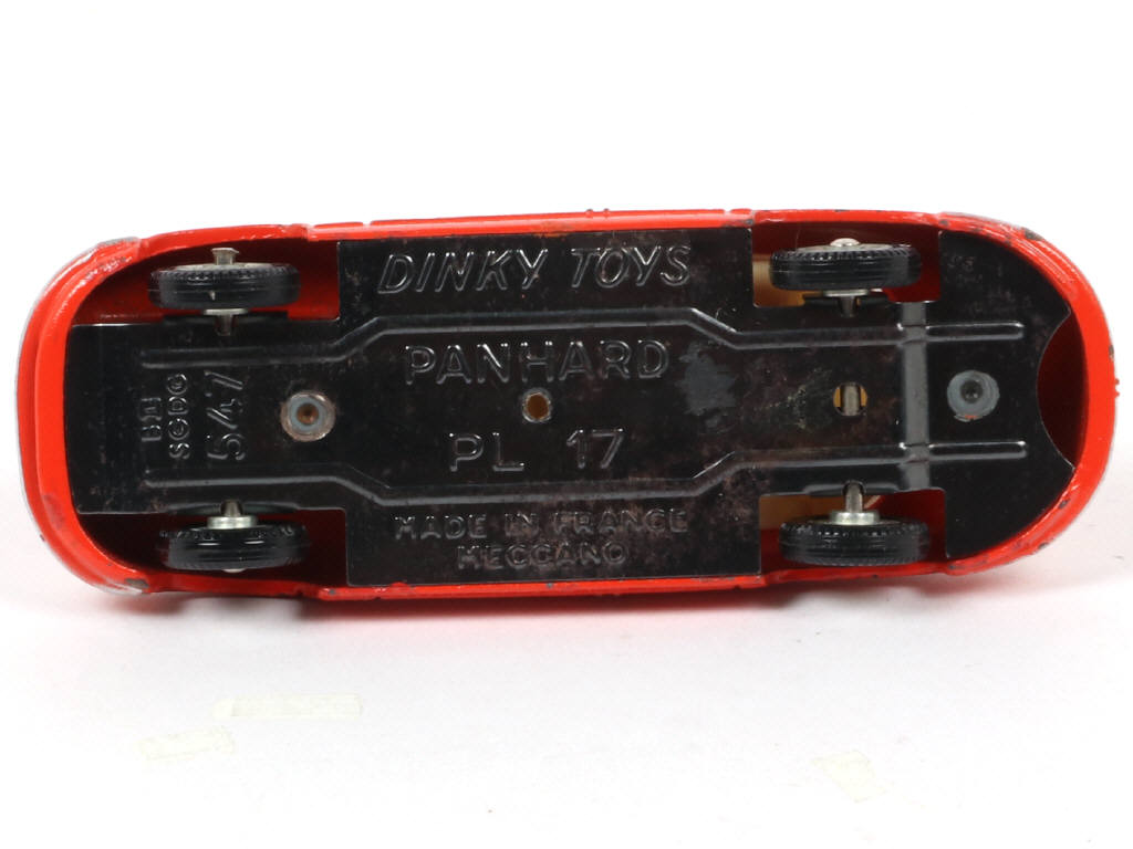 Lot 357 - DINKY TOYS (FRANCE) (1)