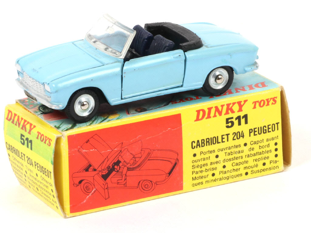 Lot 332 - DINKY TOYS (FRANCE) (1)