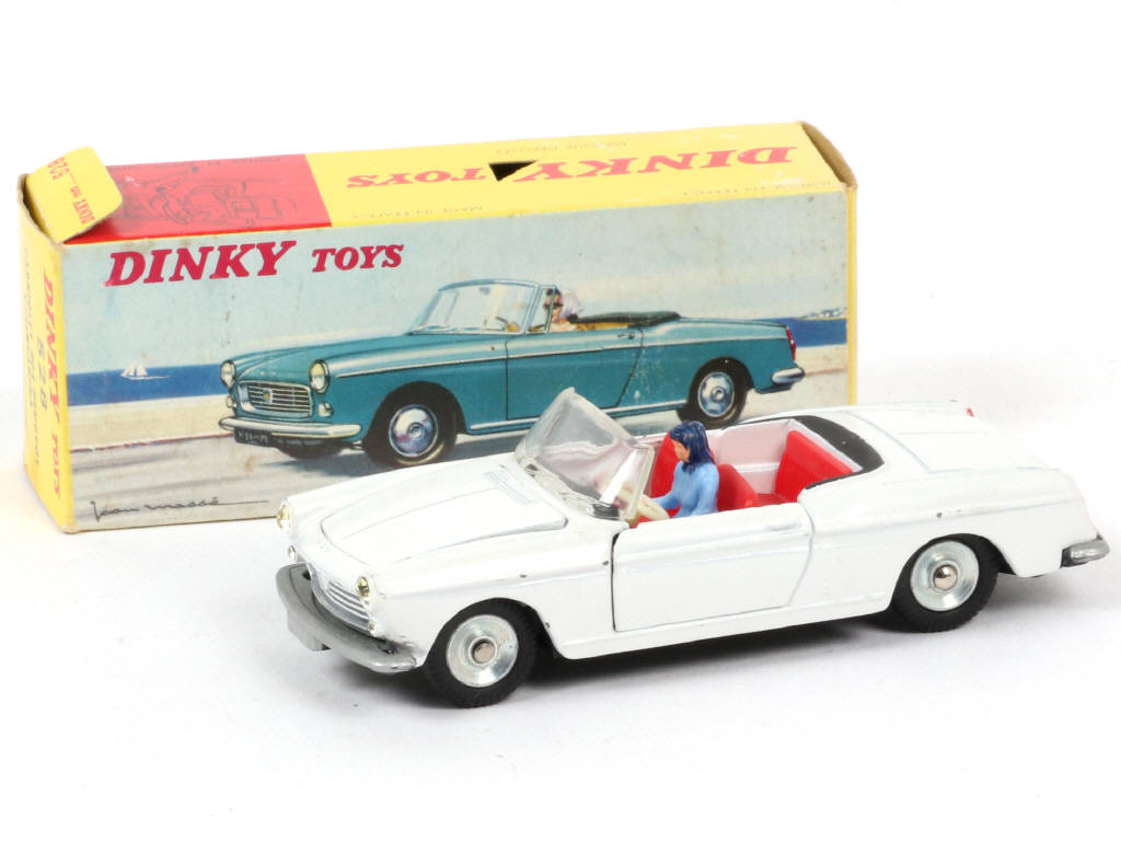 Lot 361 - DINKY TOYS (FRANCE) (1)