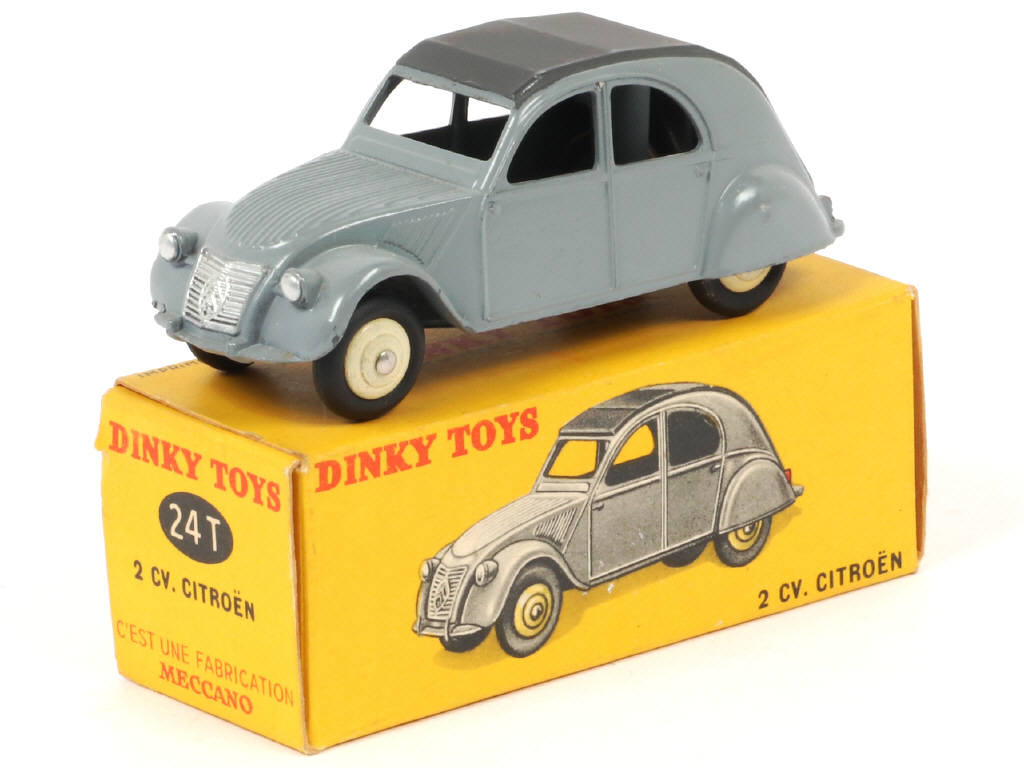 Lot 322 - DINKY TOYS (FRANCE) (1)
