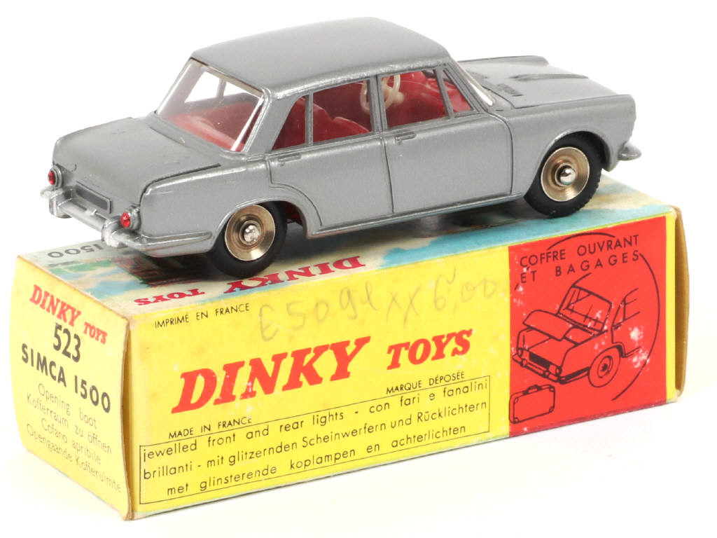Lot 358 - DINKY TOYS (FRANCE) (1)