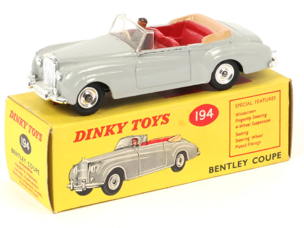 Lot 473 - DINKY TOYS (GB) (1)