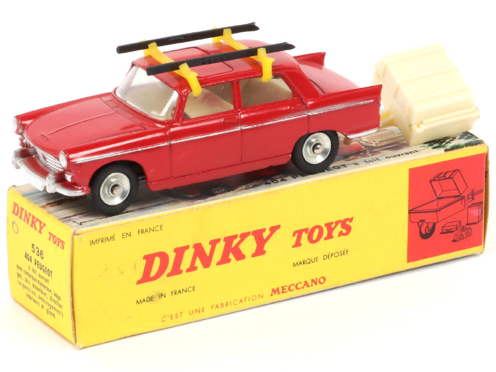 Lot 377 - DINKY TOYS (FRANCE) (1)