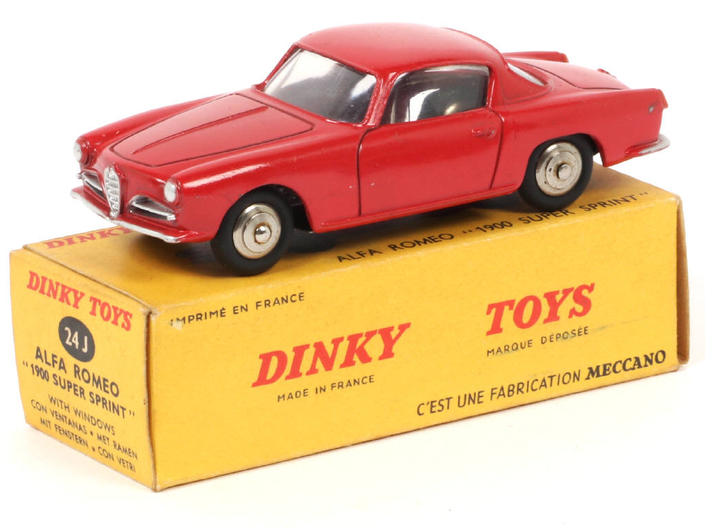 Lot 317 - DINKY TOYS (FRANCE) (1)
