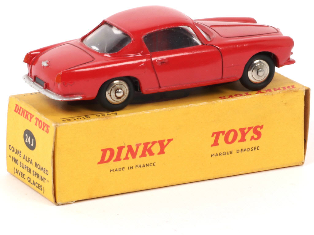 Lot 317 - DINKY TOYS (FRANCE) (1)