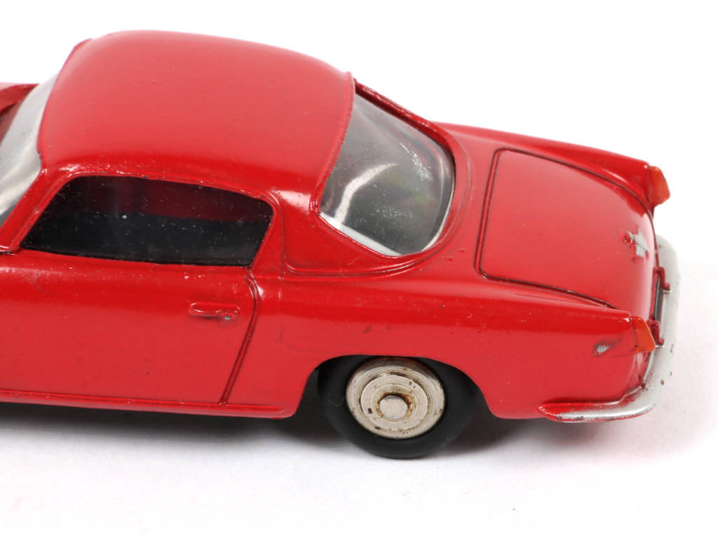 Lot 317 - DINKY TOYS (FRANCE) (1)