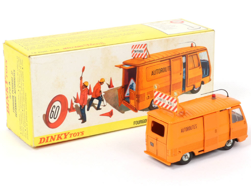 Lot 404 - DINKY TOYS (FRANCE) (1)