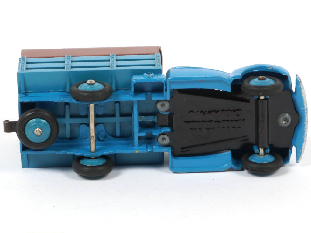 Lot 412 - DINKY TOYS (FRANCE) (1)