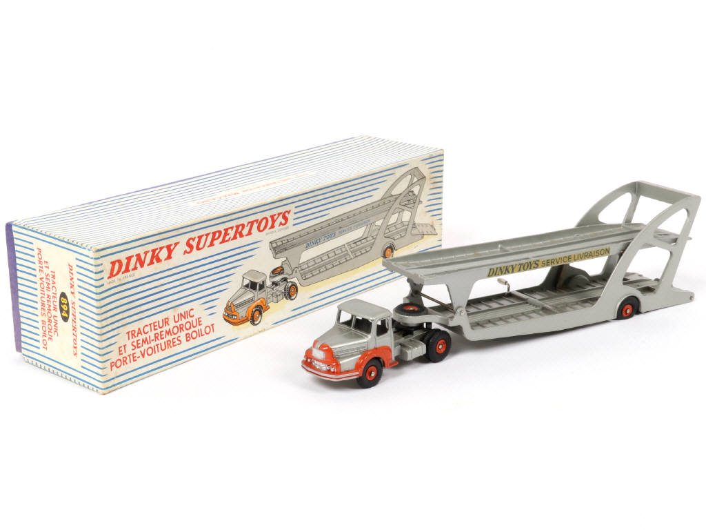 Lot 440 - DINKY TOYS (FRANCE) (1)