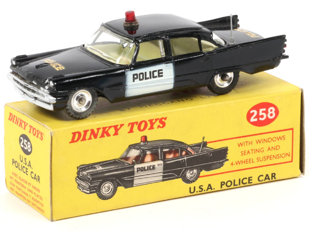 Lot 477 - DINKY TOYS (GB) (1)