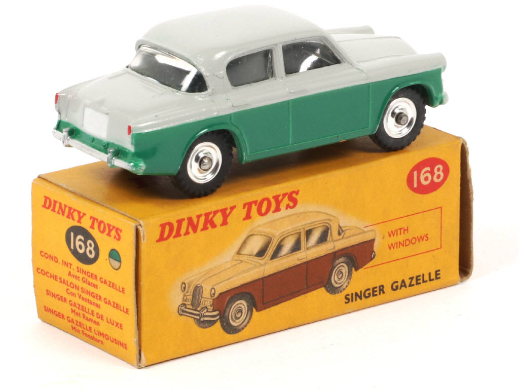 Lot 471 - DINKY TOYS (GB) (1)