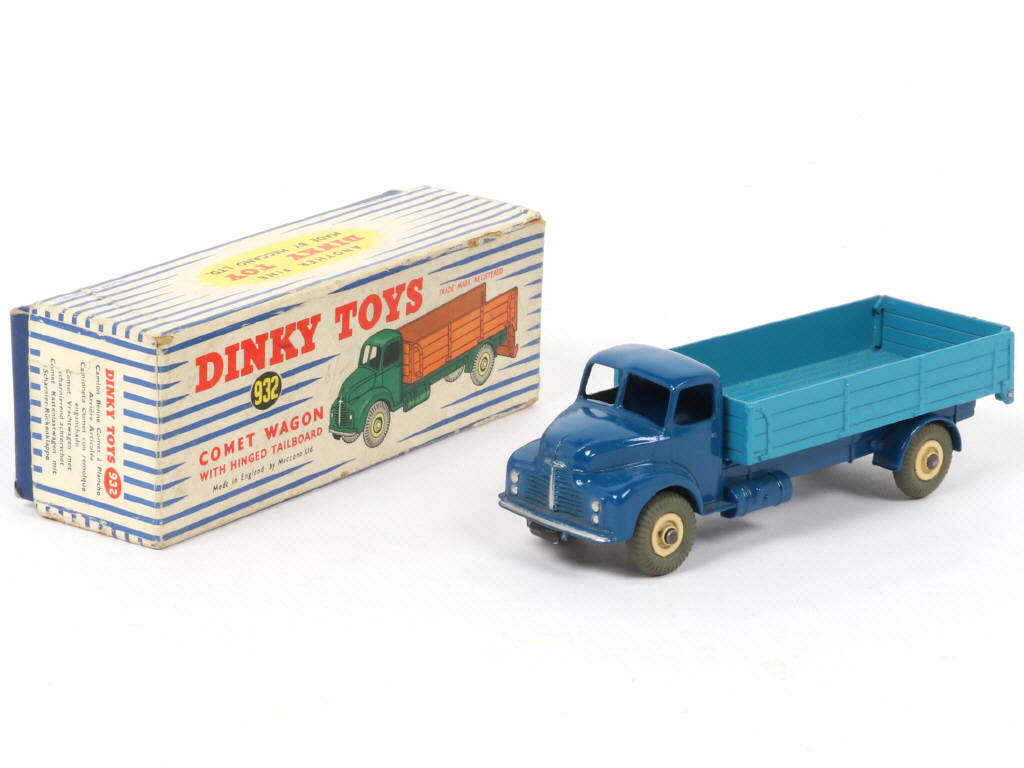 Lot 480 - DINKY TOYS (GB) (1)