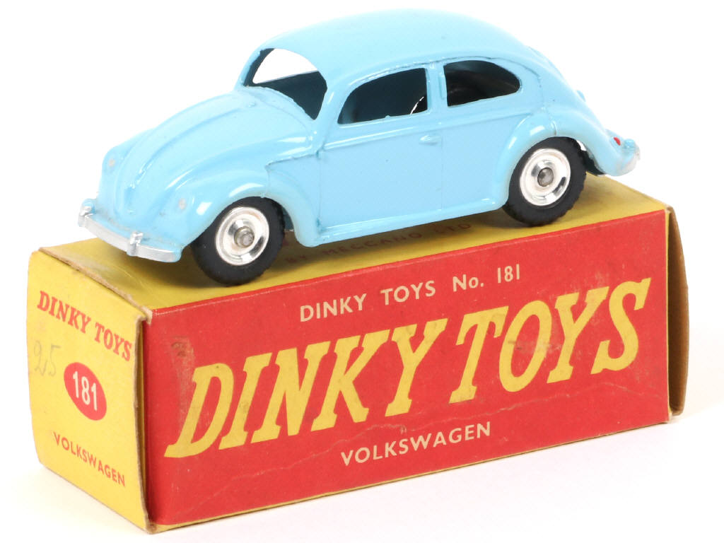 Lot 463 - DINKY TOYS (GB) (1)