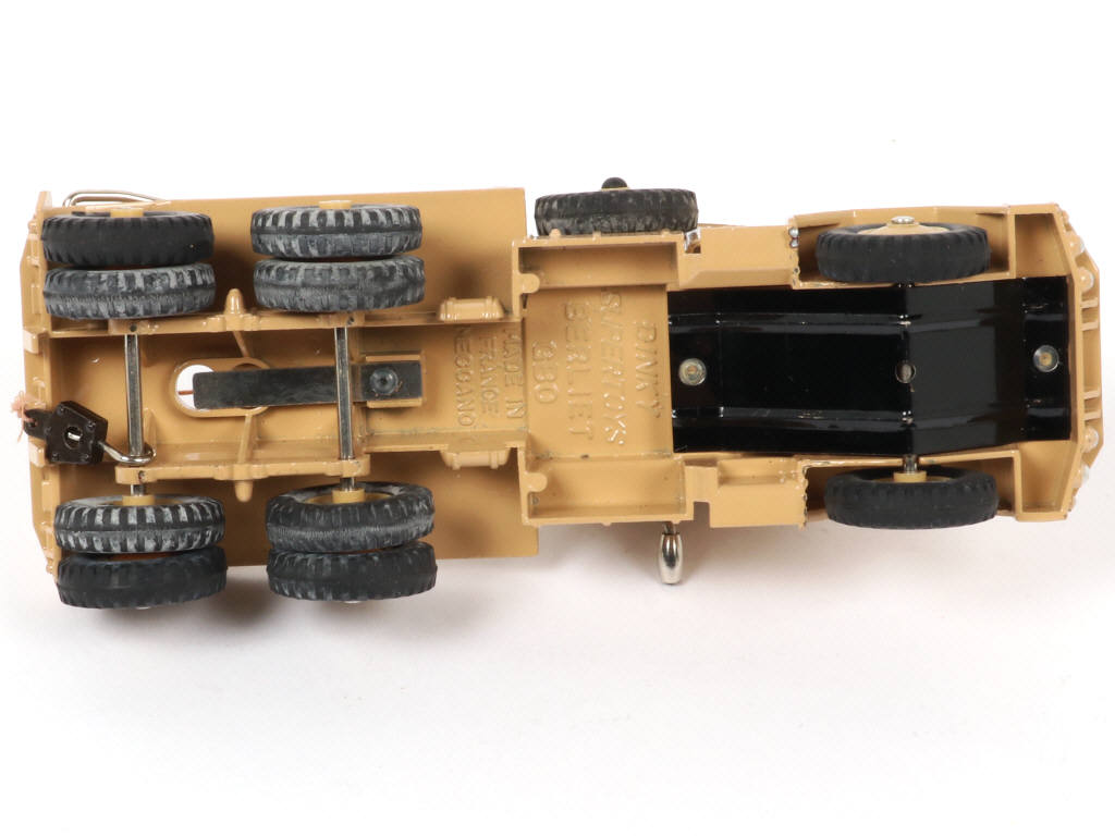 Lot 438 - DINKY TOYS (FRANCE) (1)