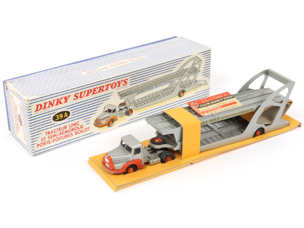 Lot 439 - DINKY TOYS (FRANCE) (1)