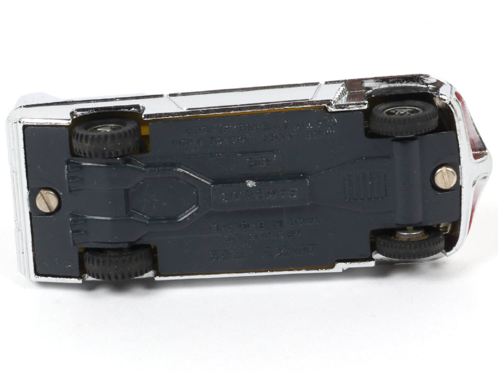 Lot 496 - DINKY TOYS (GB) (1)