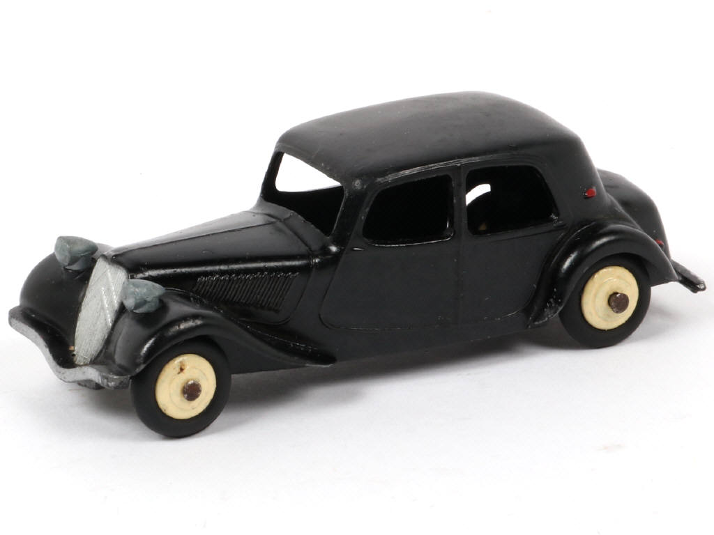 Lot 293 - DINKY TOYS (FRANCE) (1)