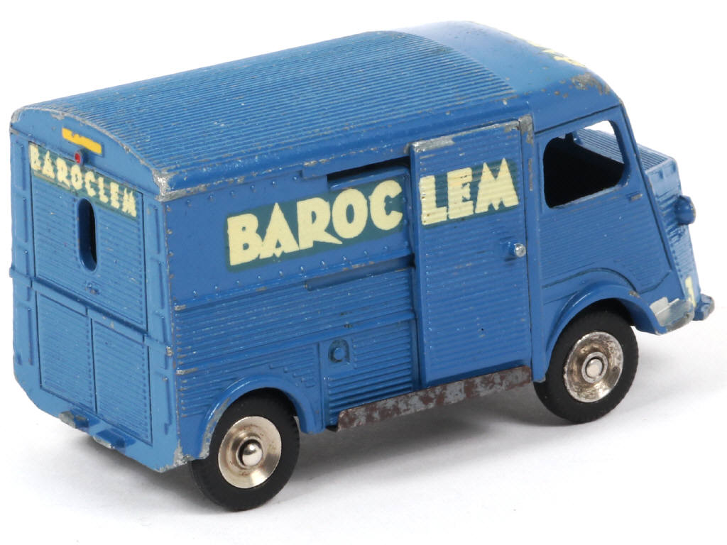 Lot 392 - DINKY TOYS (FRANCE) (1)