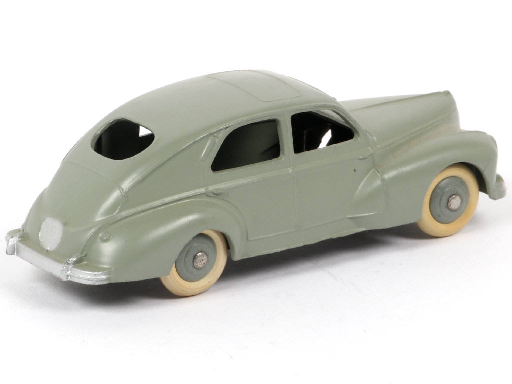 Lot 301 - DINKY TOYS (FRANCE) (1)