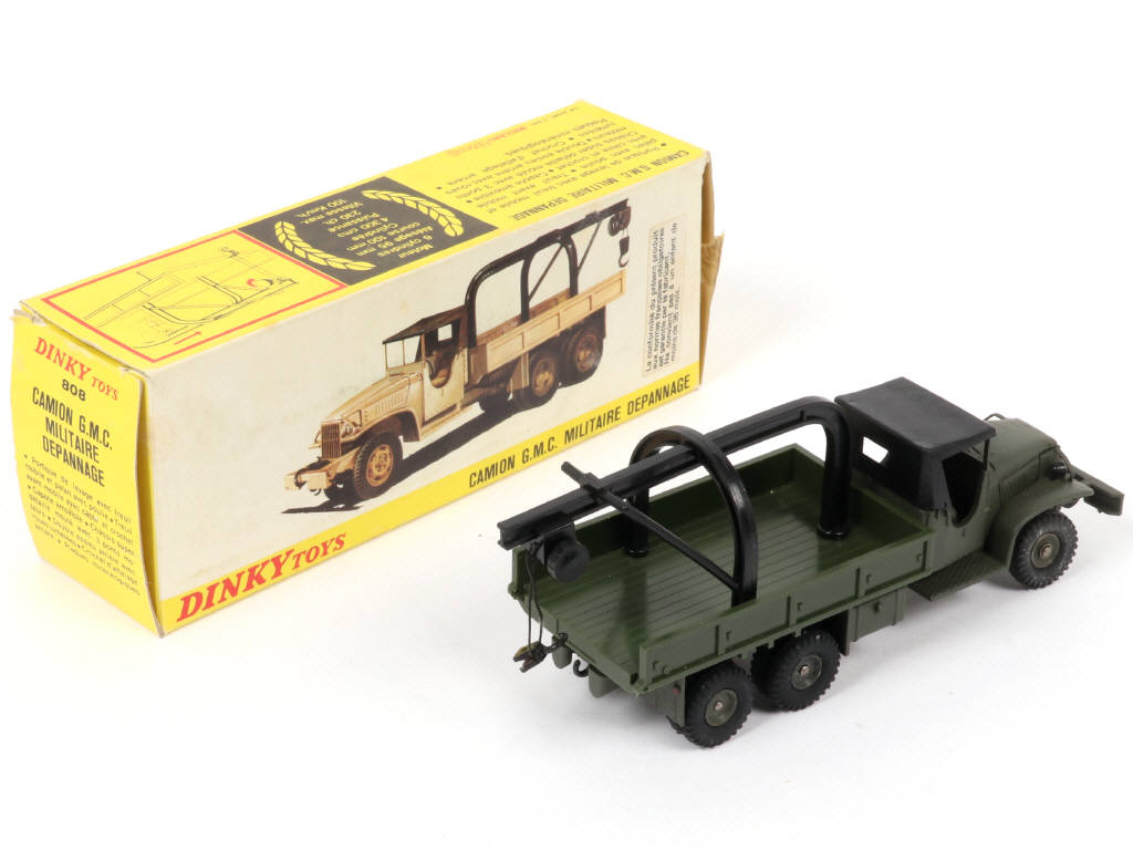 Lot 447 - DINKY TOYS (FRANCE) (1)