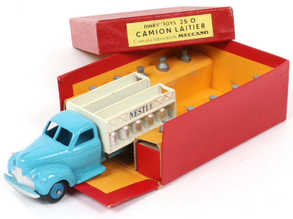 Lot 414 - DINKY TOYS (FRANCE) (1)