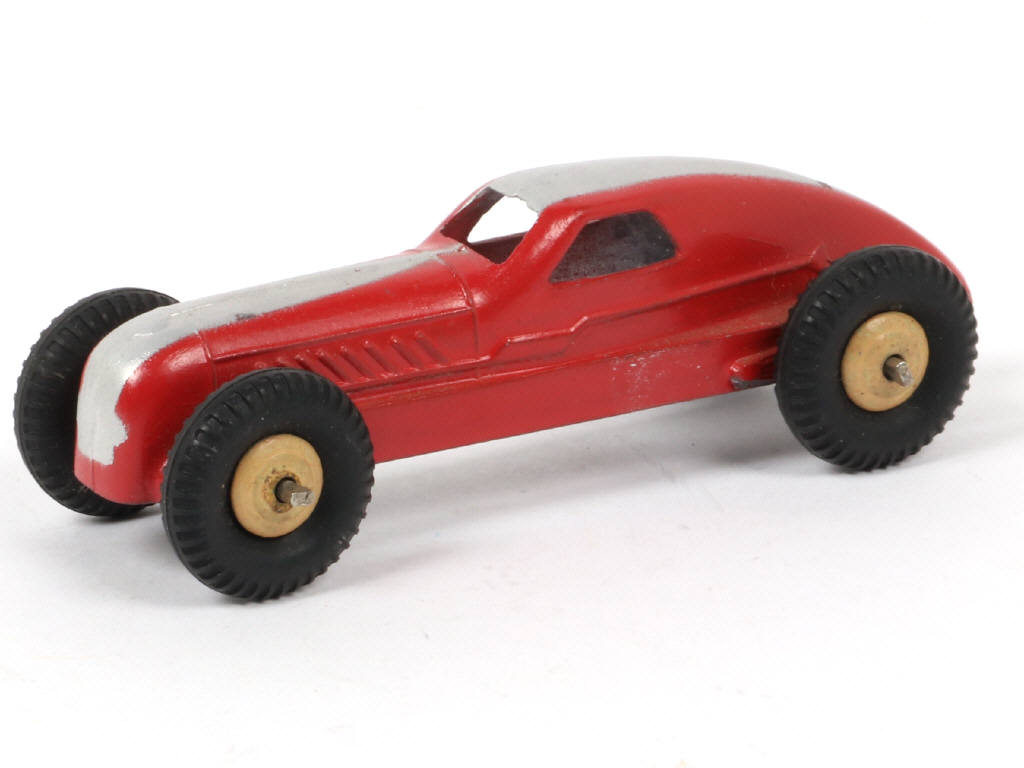 Lot 284 - DINKY TOYS (FRANCE) (1)
