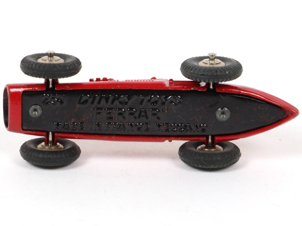 Lot 307 - DINKY TOYS (FRANCE) (1)