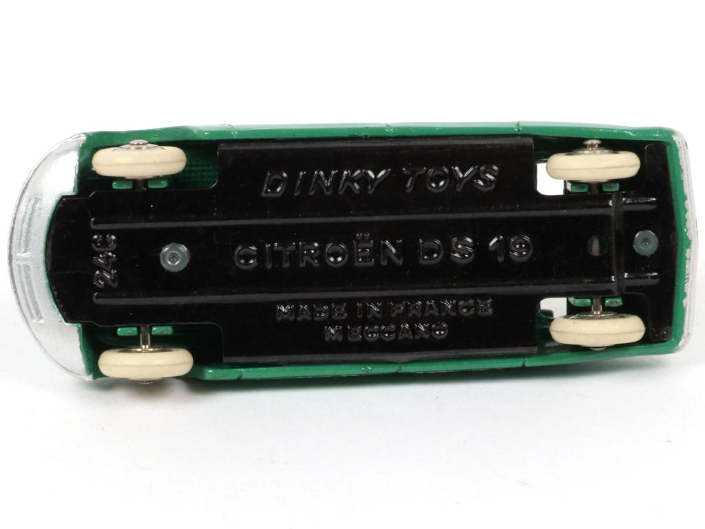 Lot 311 - DINKY TOYS (FRANCE) (1)