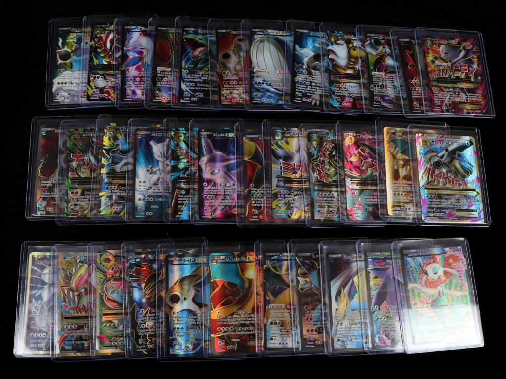 Lot 200 - POKEMON COMPANY (USA) (35)