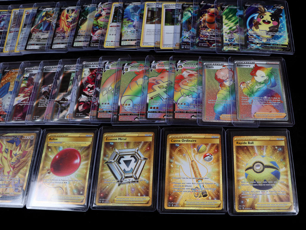 Lot 256 - POKEMON COMPANY (USA) (67)