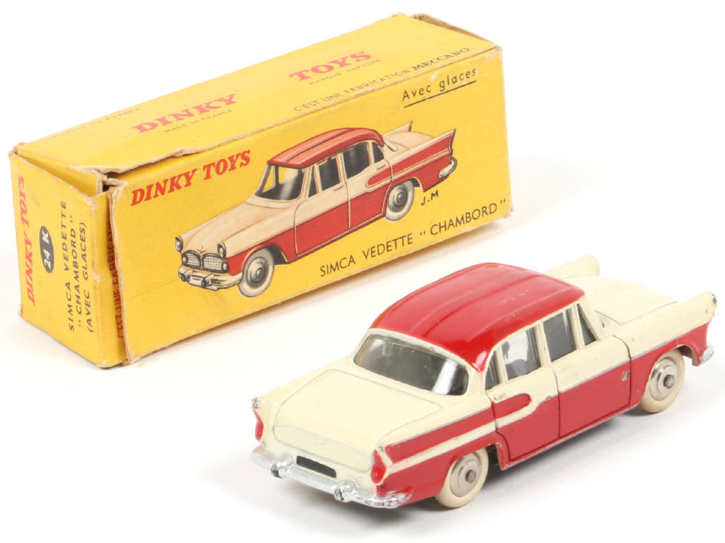 Lot 97 - DINKY TOYS (FRANCE) (1)