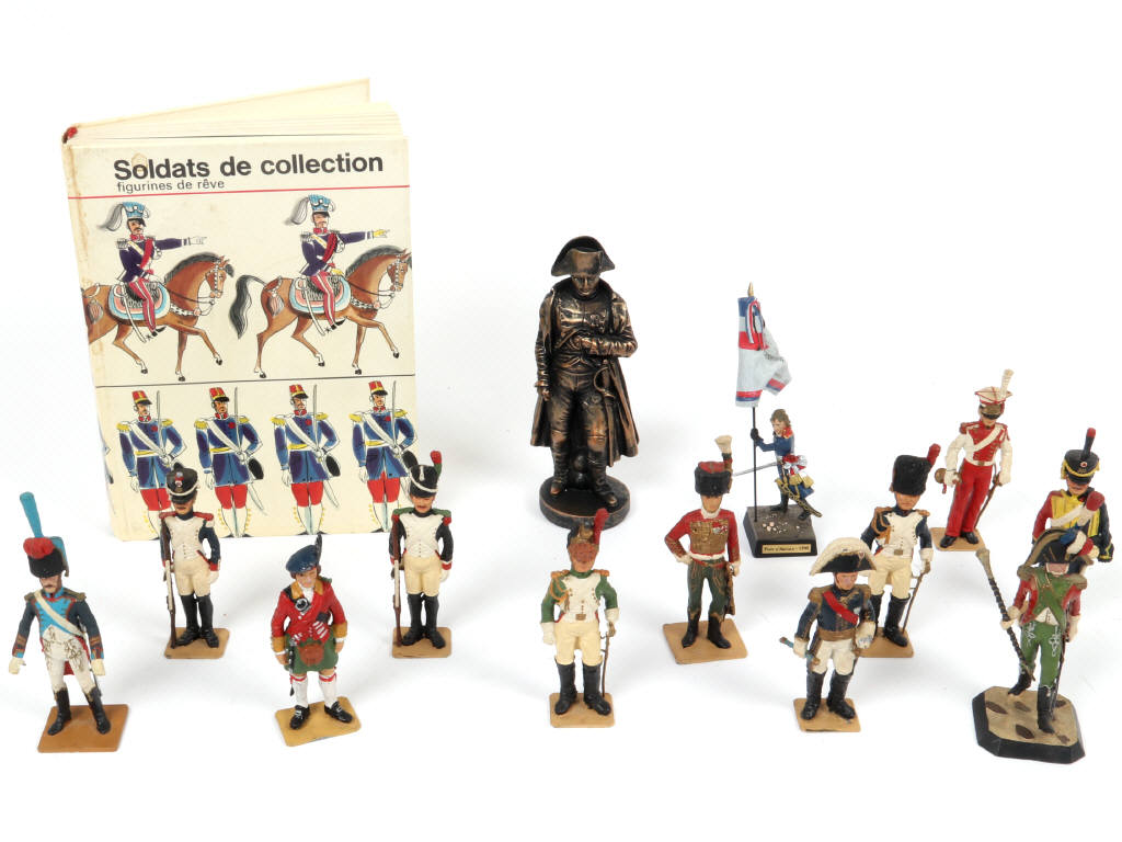 Lot 17 - DIVERS (13)
