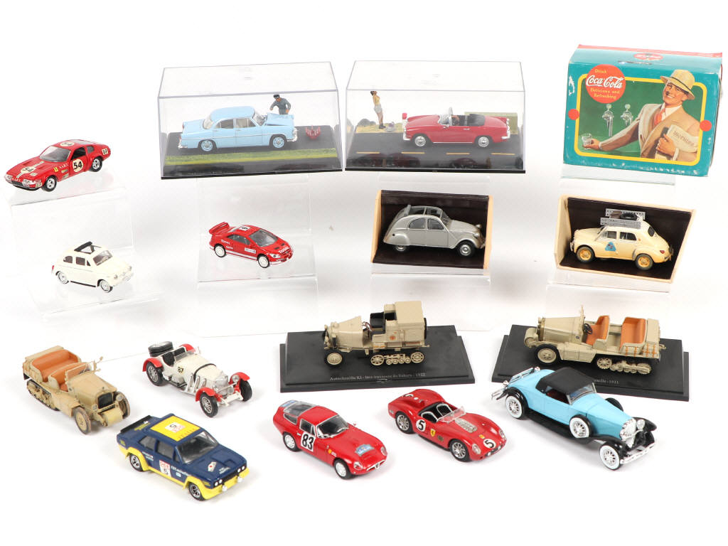 Lot 134 - DIVERS (16)