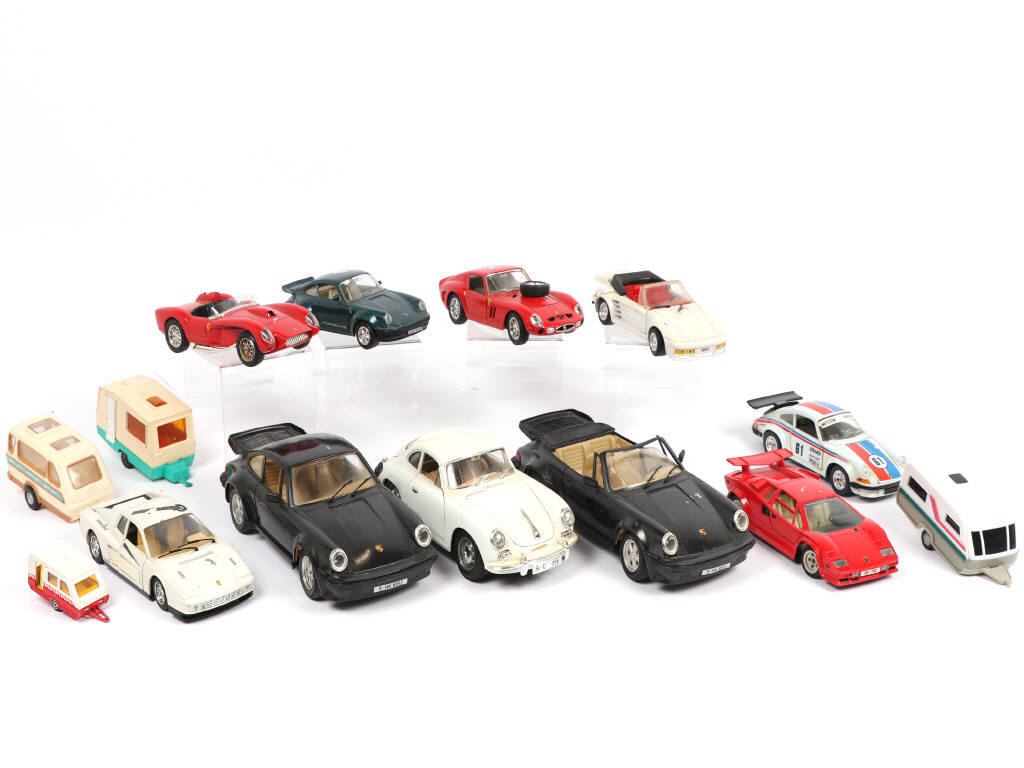 Lot 115 - DIVERS (14)