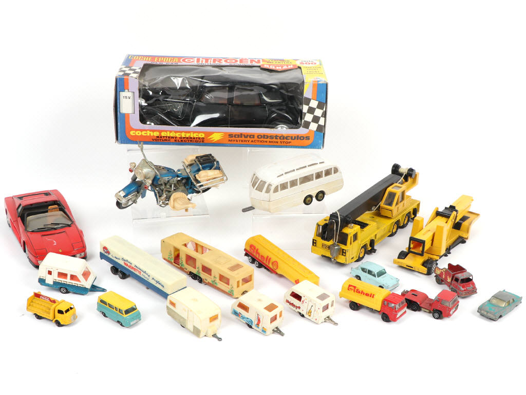 Lot 153 - DIVERS (20)