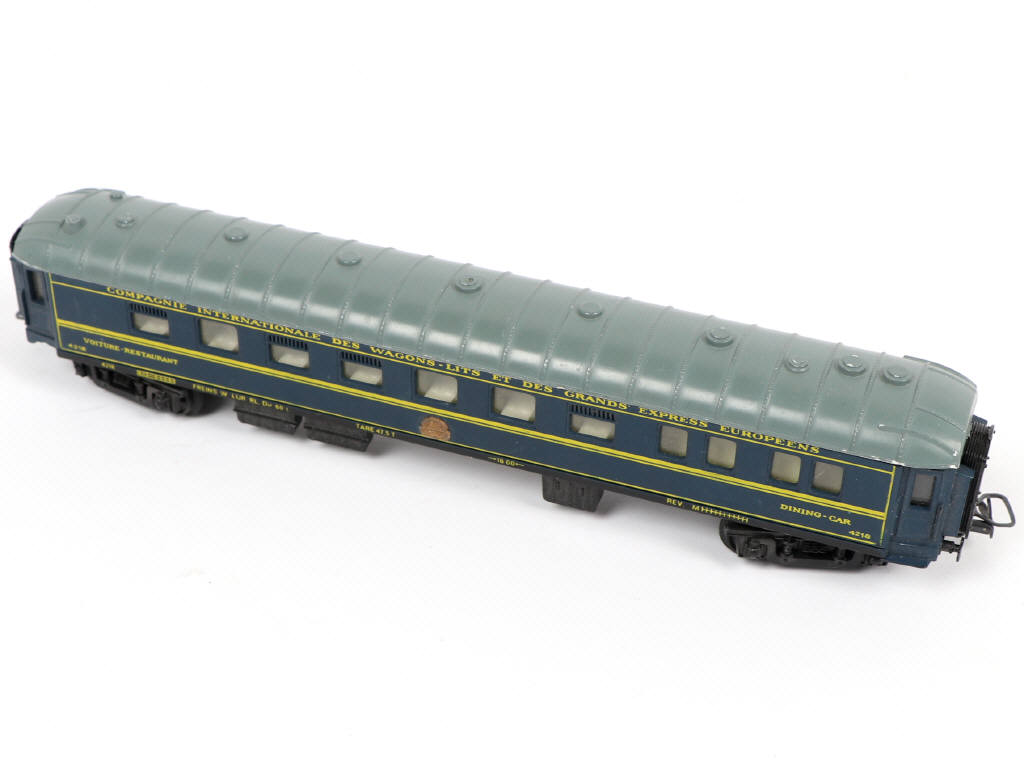 Lot 45 - DIVERS (21)